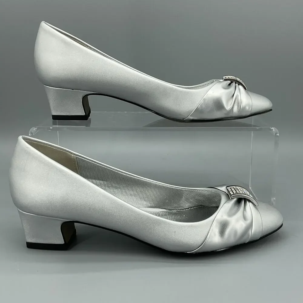 NEW Easy Street Women’s Eloise Pumps Silver Size 7N